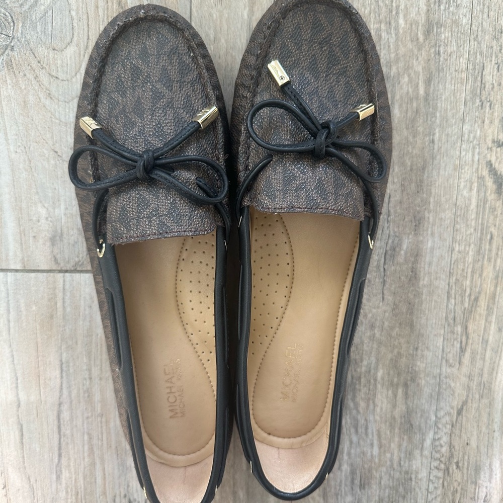 Michael kors flats
